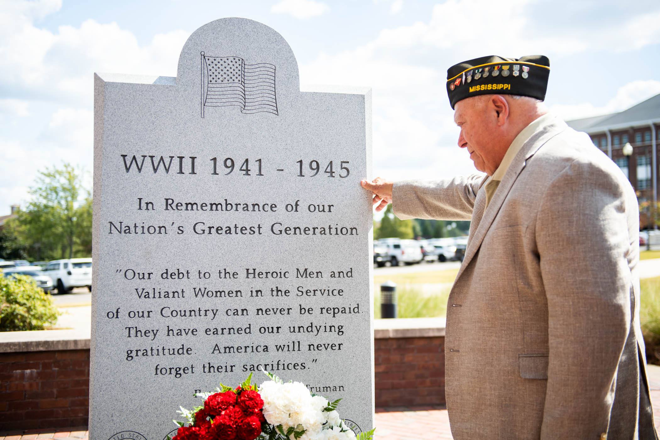  MSU&#039;s Center for America&#039;s Veterans unveils an honorary monument recognizing the service of those who laid down their lives for their country in combat during WWII.