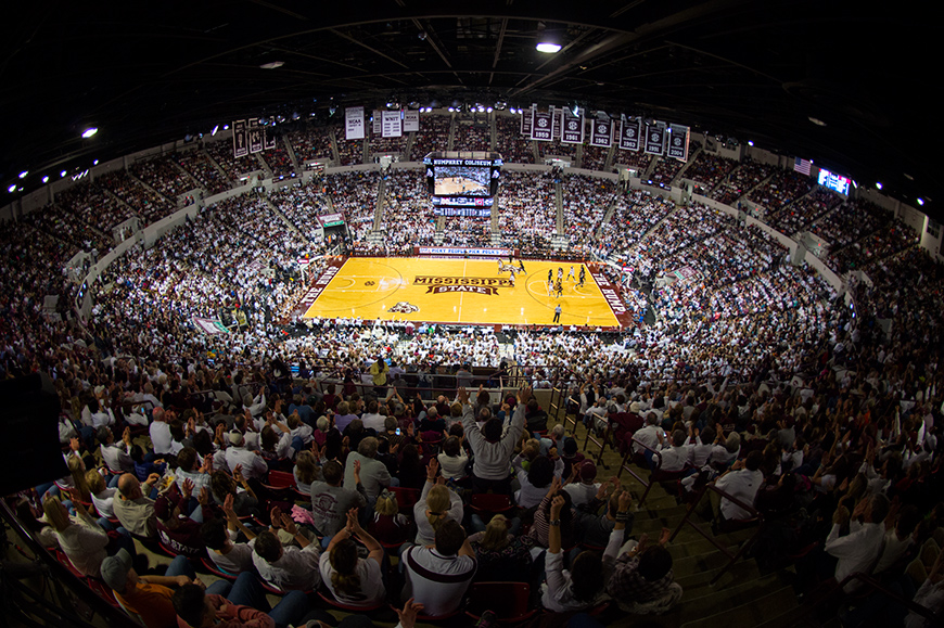 Women&amp;#039;s Basketball Record Crowd