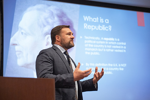 Brian Shoup, a professor in and head of the Mississippi State Department of Political Science and Public Administration, details factors leading to the recent decline of confidence in governance during his Constitution Day lecture at the Colvard Student Union’s Fowlkes Auditorium. 